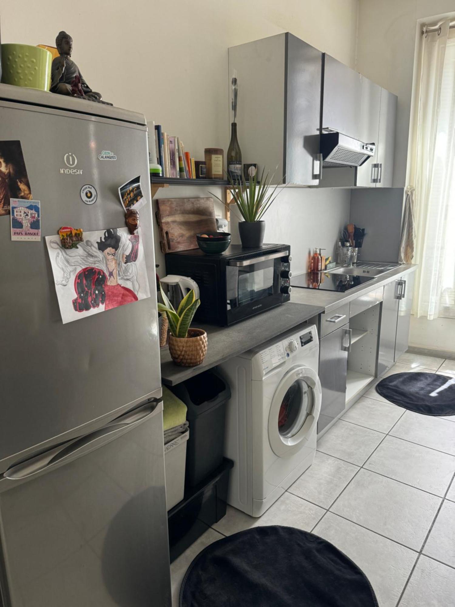 Appartement Situe En Centre-ville Marseille